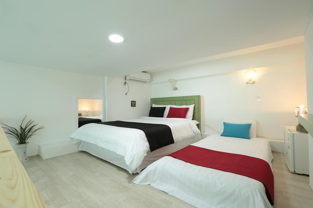 Gangneung Sea View Pension Екстериор снимка