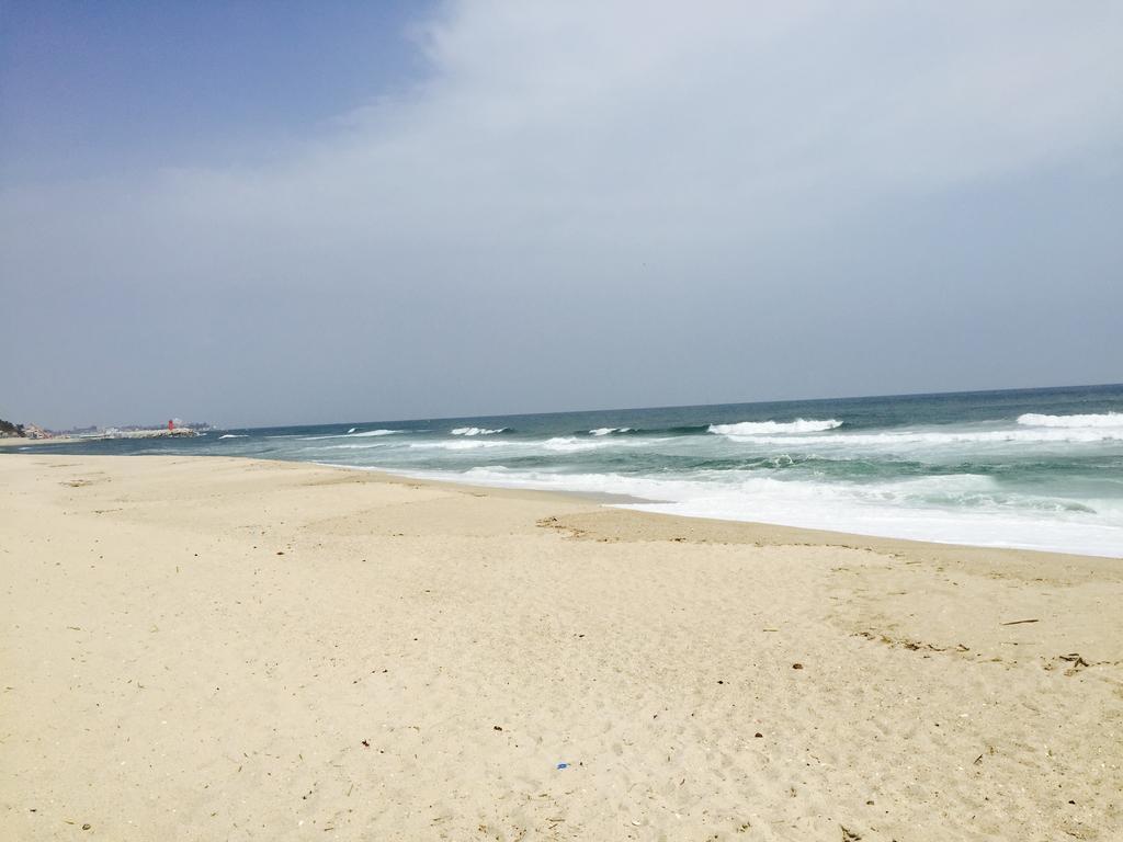 Gangneung Sea View Pension Екстериор снимка